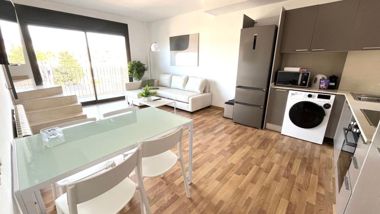 Duplex Con Terraza By Prestigi Leilighet Terrassa Eksteriør bilde